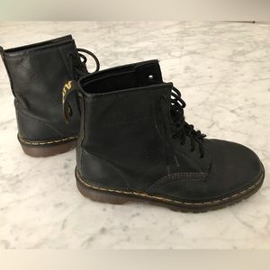 Dr. Martens 8-Eye Boot - Black